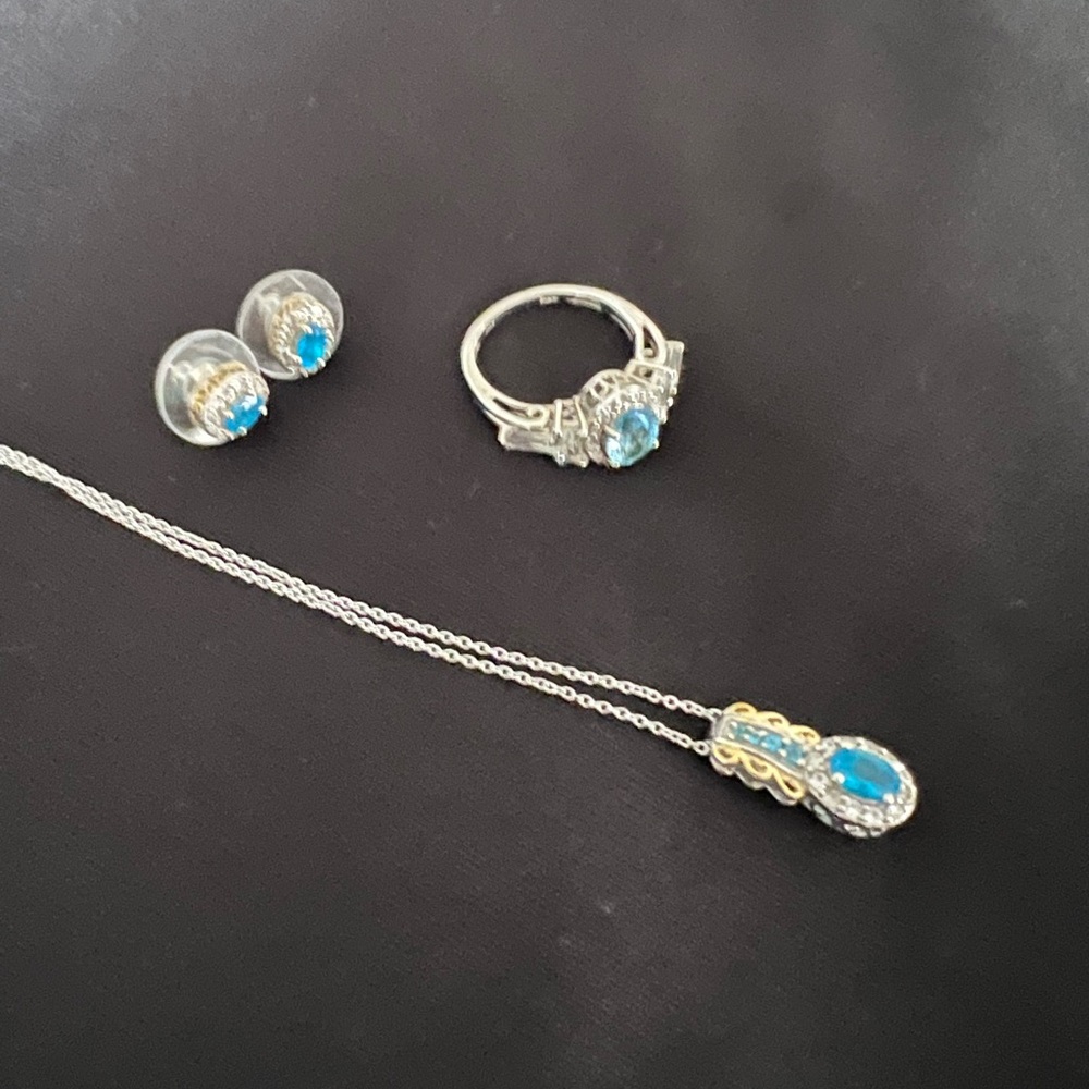 Elegant Turquoise Blue Gemstone Jewelry Set